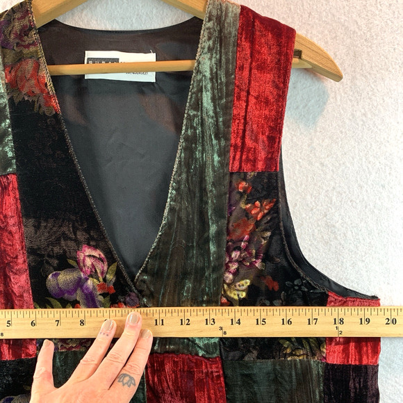 VTG Women Velvet Patchwork Vest Sz M Boho Witchy Whimsigoth Eclectic Teacher USA - Picture 4 of 9